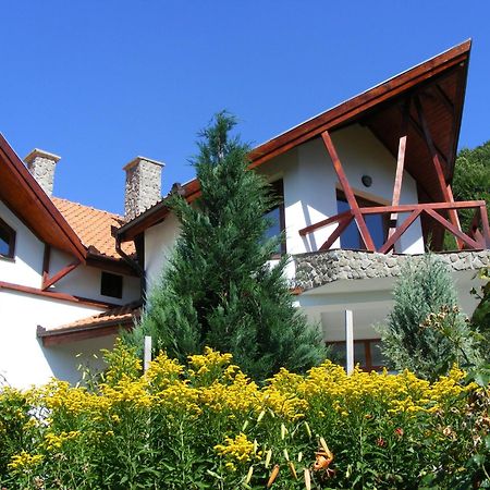 Vila Anastasia Sacarimbu Екстер'єр фото